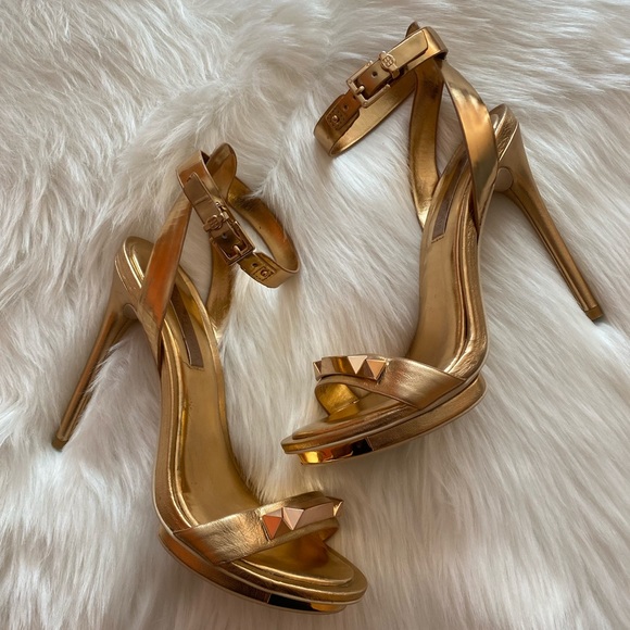 Gold BCBGMAXAZRIA Sandals/ Heels - Size 7 - Picture 3 of 14